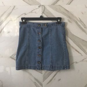 Buttoned down skirt